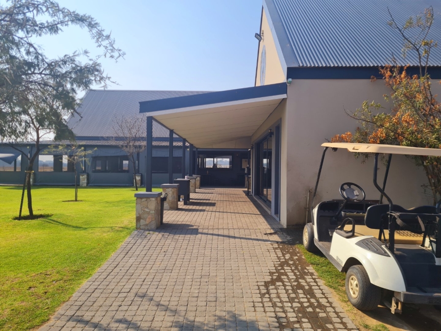 Commercial Property for Sale in Heron Banks Golf Estate Free State